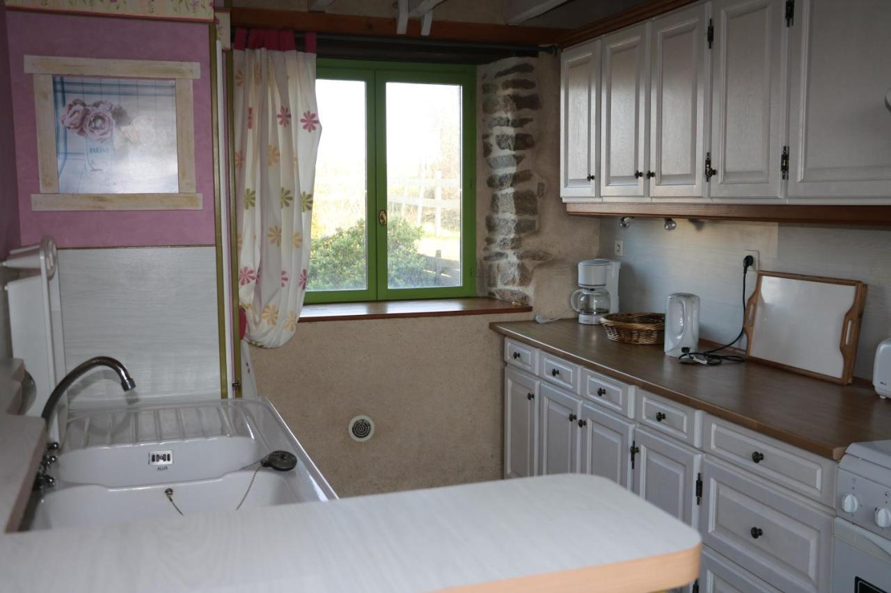 Les Gites Aux Volets Roses Landunvez Екстер'єр фото